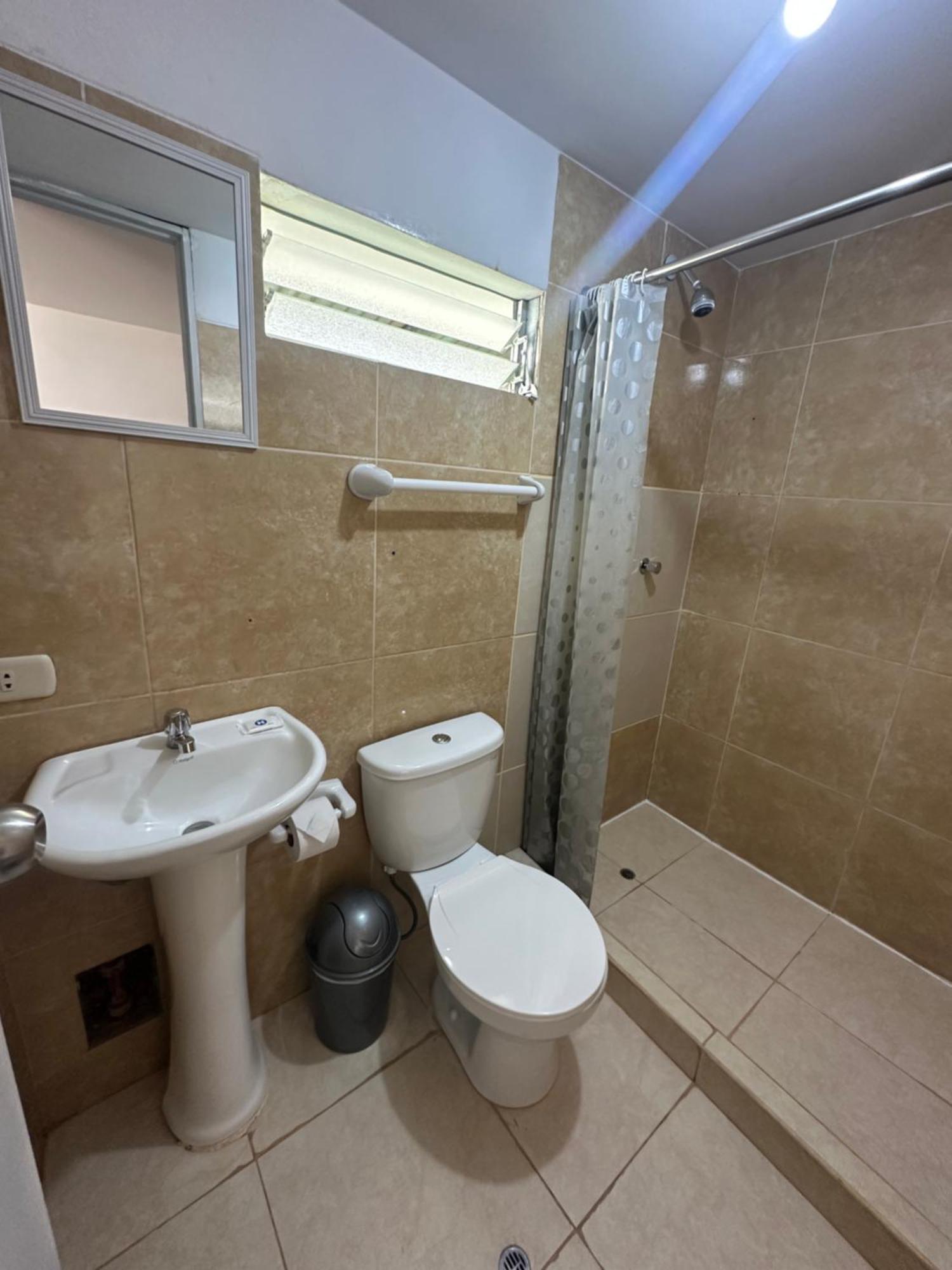 Hostal Huayna House Vitoque Bed and breakfast *